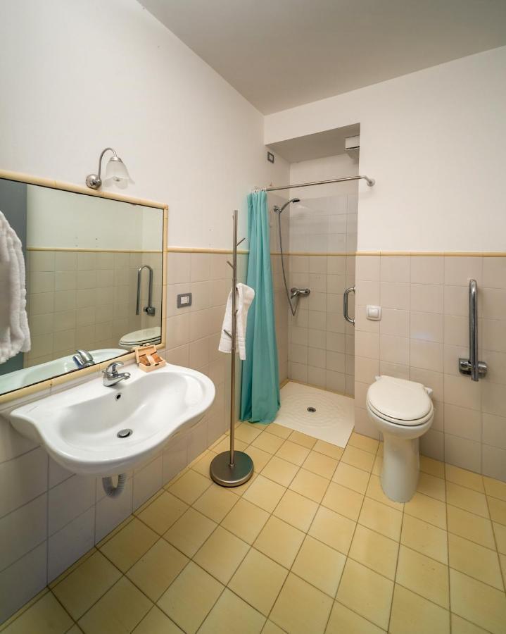 Montalto delle Marche Recchi Franceschini Bike Hotel Last - Minute - Availability المظهر الخارجي الصورة